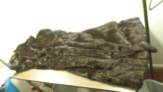 Long Vintage Fur Coat - image 6