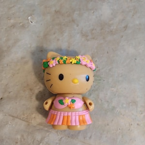 2002 Vintage Bandai Sanrio Hawaiian Hello Kitty plastic figuur, tropische zee afbeelding 1