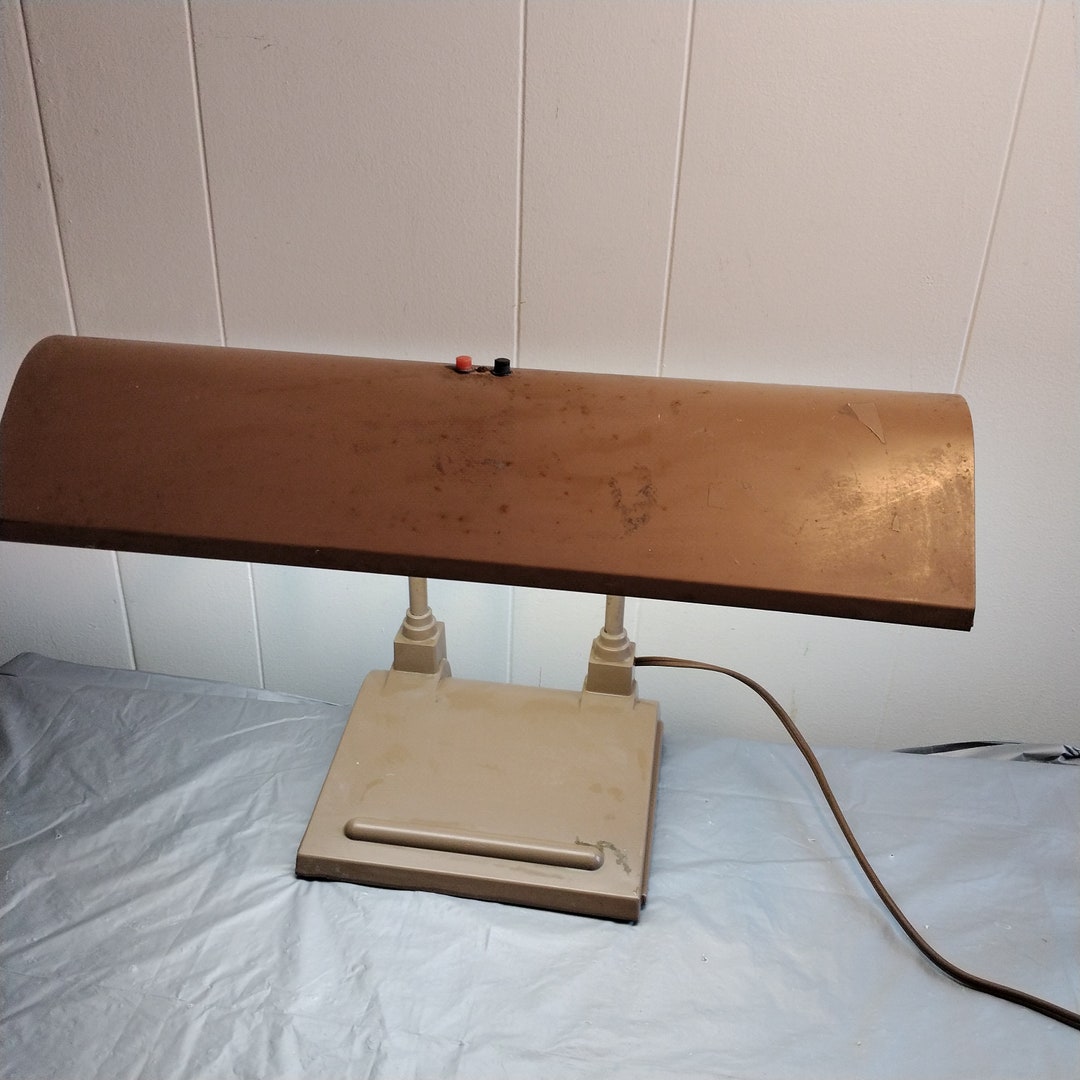 Vintage Art Specialty Company Metal Desk Lamp, Student Lamp