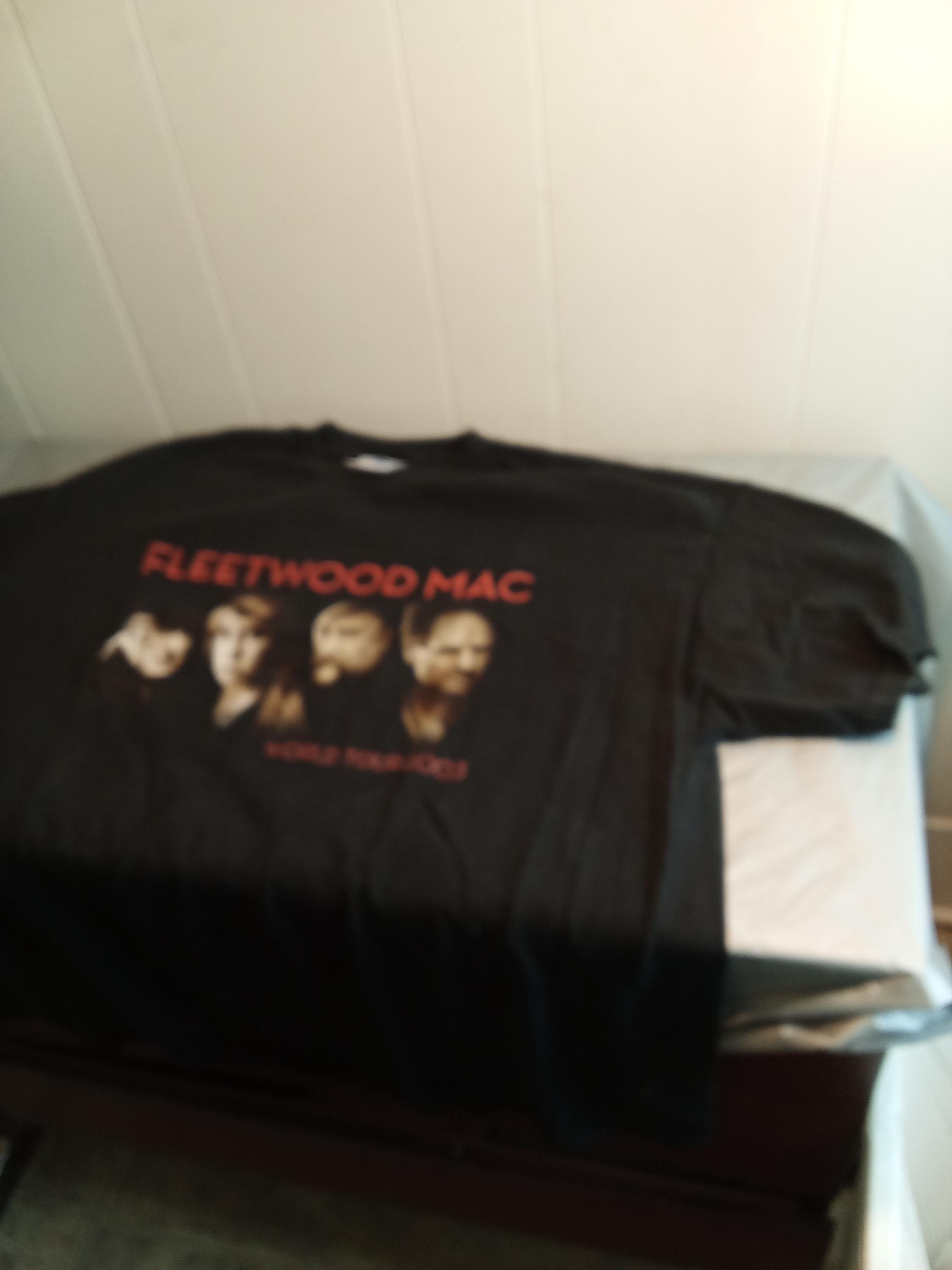 2003 Fleetwood Mac Concert T Shirt 2XL, What's the World Coming To