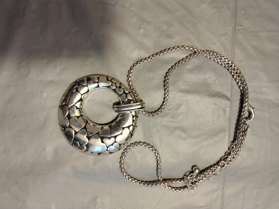 Vintage Round Heart Design Pendant Necklace, Hear… - image 5