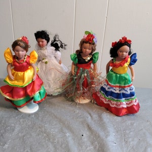 4 Porcelain Art Dolls 6&quot; Around the World Dolls