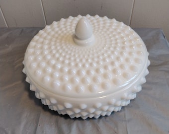 Vintage weiße Milchglas Hobnail Covered Bowl, Look & Lies Beschreibung