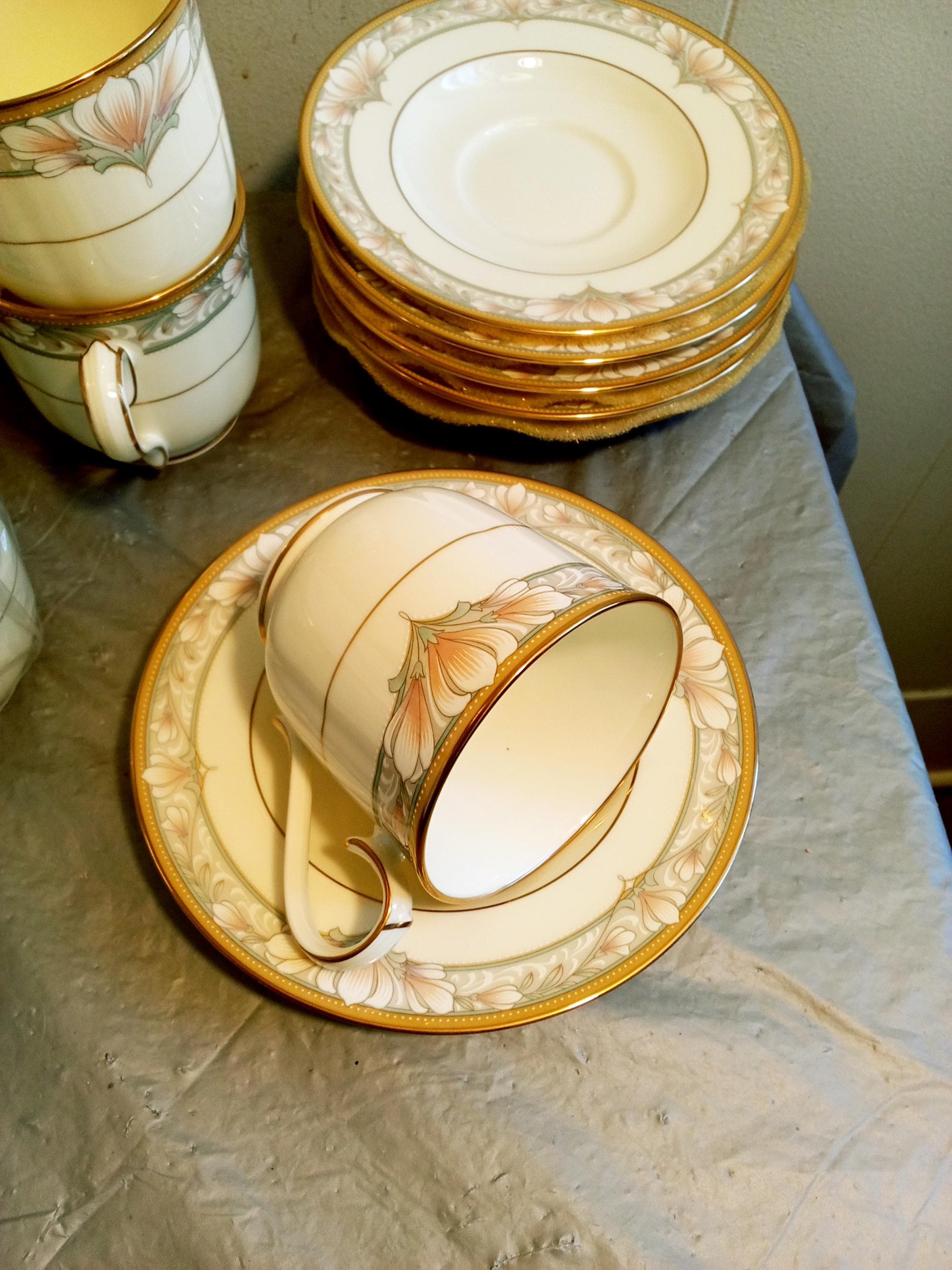 6 Noritake Japan Barrymore Teacups & Saucers 9737, Noritake Tea