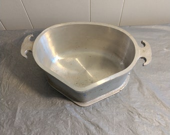 Vintage Guardian Service Aluminum Heart Bowl