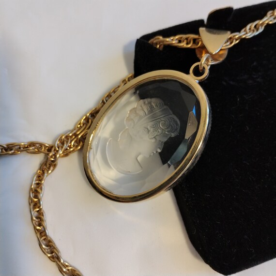 Vintage Lucite Plastic Clear Cameo Necklace - image 5