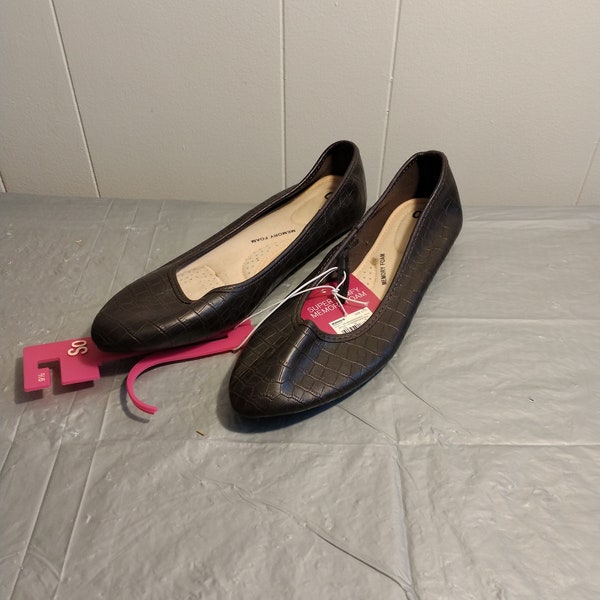 NOS Womens SO Shoes, Brown Flats Ballerina Shoes 91/2