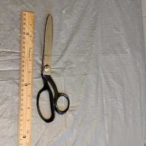 Vintage WISS Pinking Shears Scissors