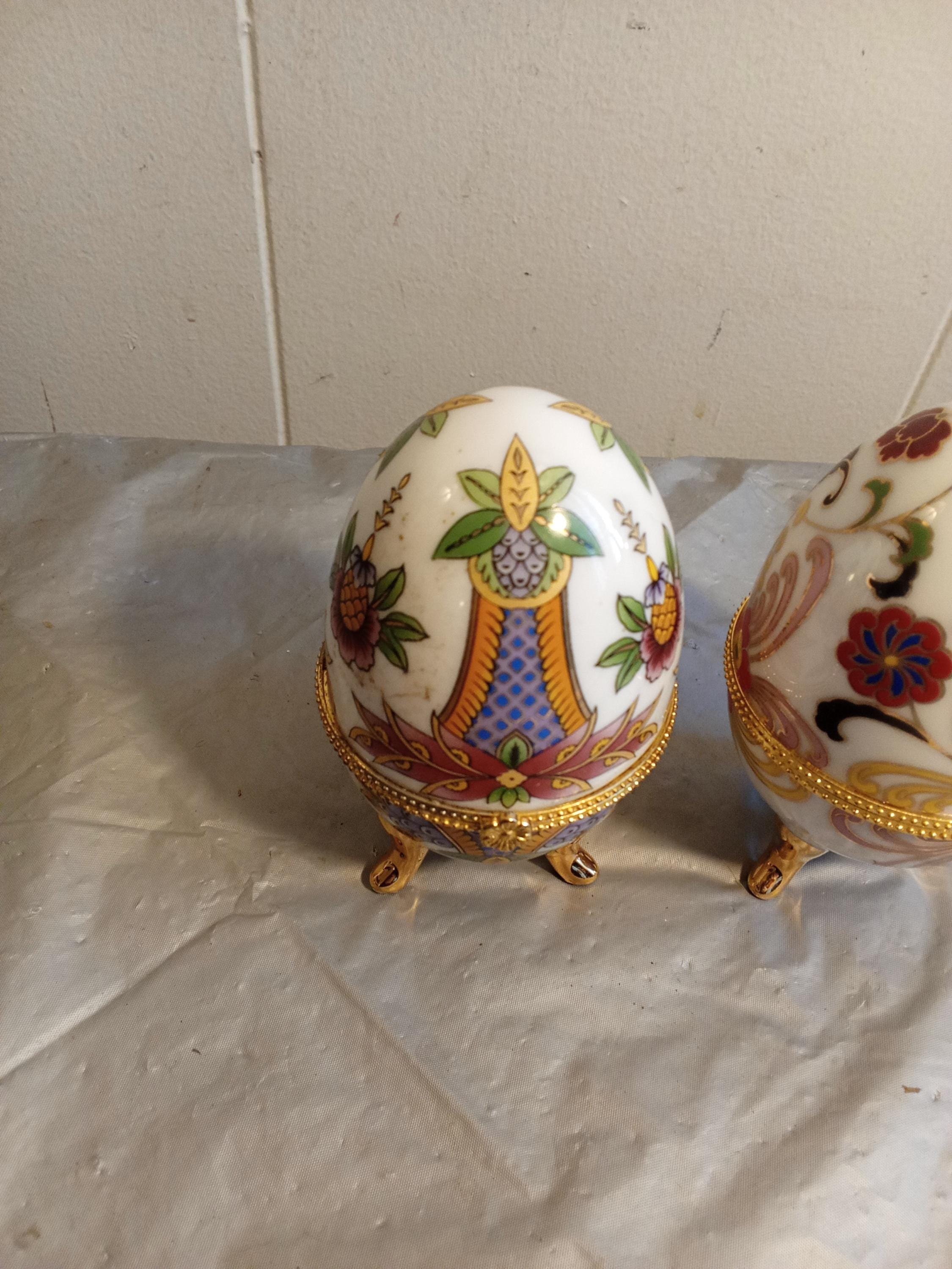 装飾的な磁器製の卵型小物入れ2個 - Etsy 日本