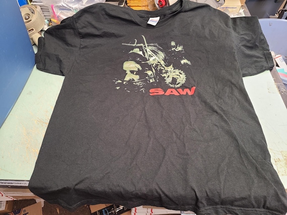 00s SAW Tシャツ ムービー 映画 ブラック XL オフィシャル 楽天市場】ソウ【SAW】TEE Tシャツ 半袖 ロックT ホラー映画