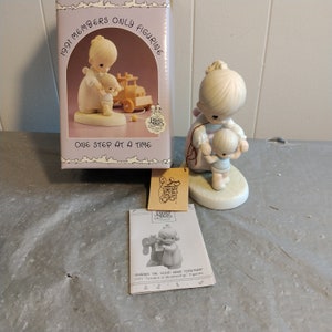 1991 Mitglieder Nur Vintage Enesco Precious Moments Figur PM911, Schritt für Schritt