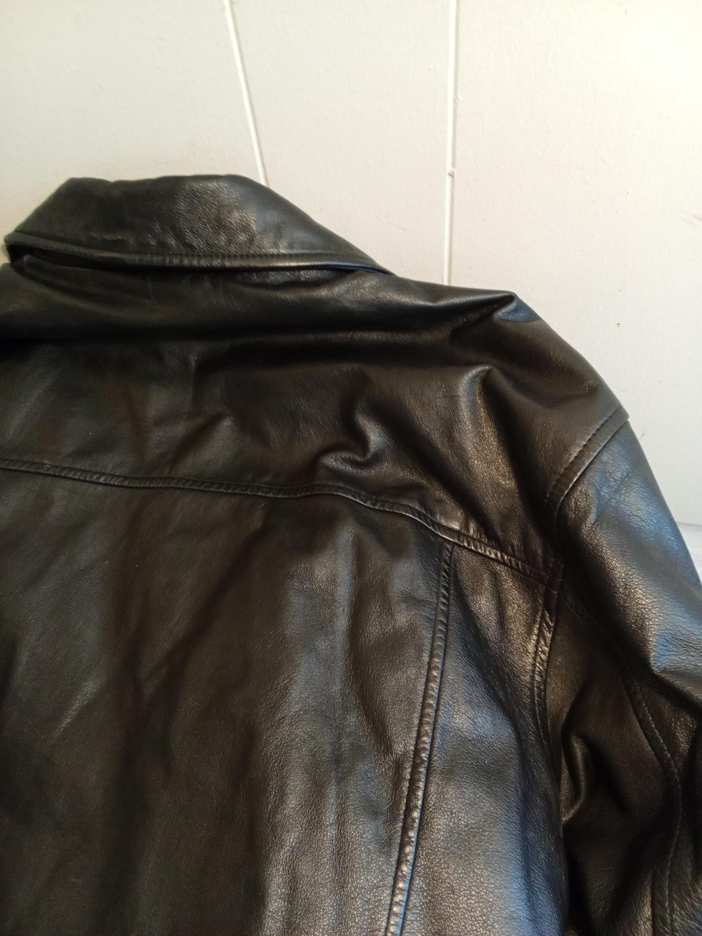 Dockers ブラックレザージャケット、Lサイズ 寸法を見る - Etsy 日本