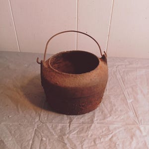 Vintage Rusty Cauldron Pot, Witches Pot, Read Description
