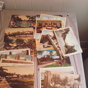 Lot de cartes postales des années 40