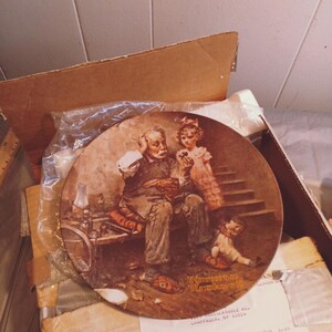 Knowles The Cobbler Heritage Collection Collector&#39;s Plate & COA