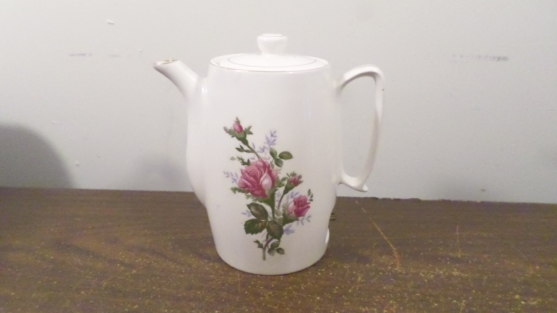 Vintage Tea Pot Kettle, Hot Pot, Vintage Electric White Ceramic Porcelain 6  Rose Design 