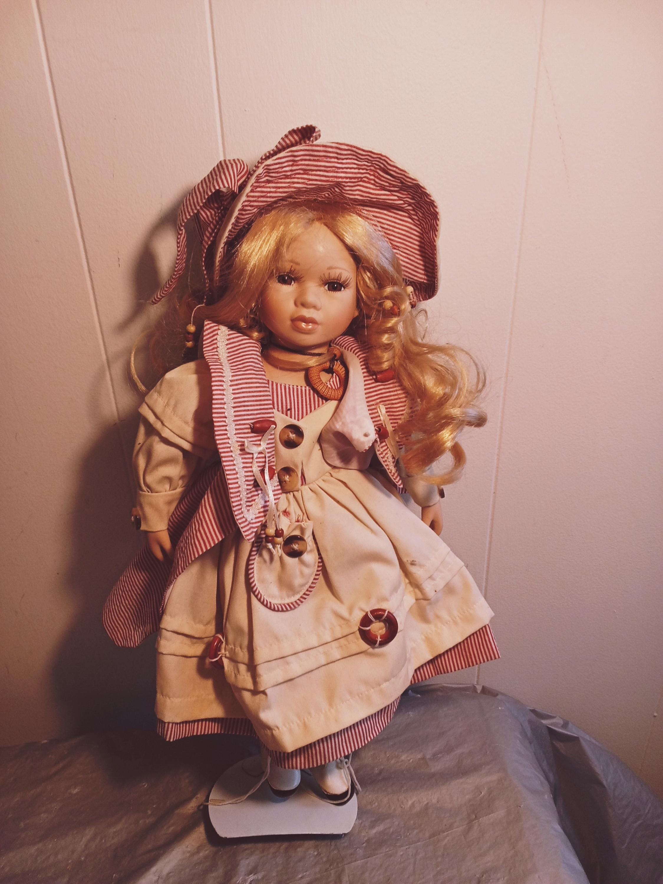 2002 Timeless Treasures Katherine Doll Company 18