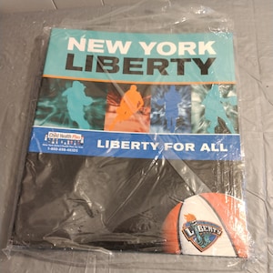 WNBA NY New York Liberty 3 Ring Binder NOS New Old Stock