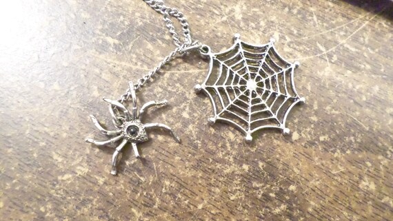 Lot of Spider Skeleton Spider Web Jewelry, Hallow… - image 2