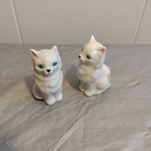 Vintage Signed Cat Figurines, White Cat with Green Eyes