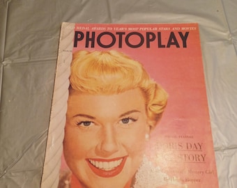 March 1952 Photoplay Magazine, Doris Day Cover