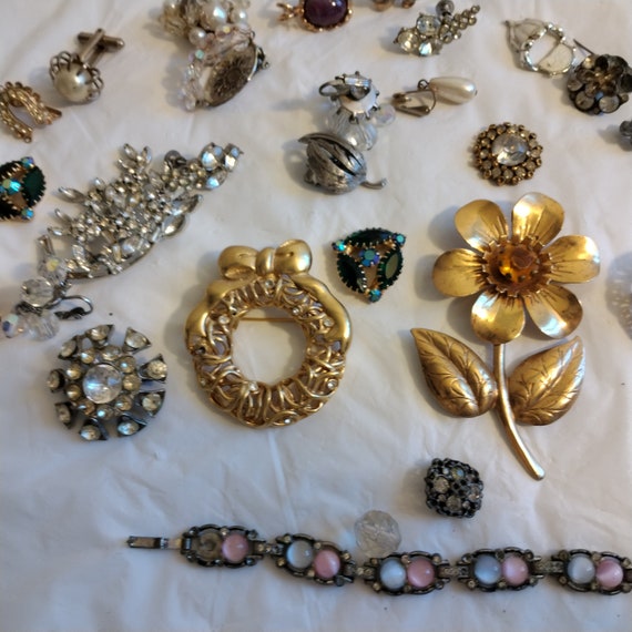 Vintage Jewelry Lot, Jewelry Making Pieces, Brooch - image 10