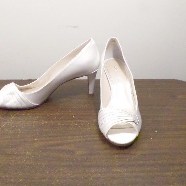 Vintage Caparros Ivory Satin Open Toe Pumps 11B, Women's Satin Shoes