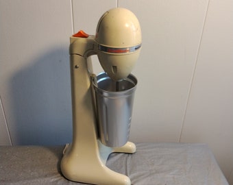 Vintage Hamilton Beach Scovill Drink Master Milkshake Mixer