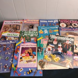 14 ulotek czasopism o rzemiośle, koraliki, filc, farby, rękodzieło dla dzieci, magnesy