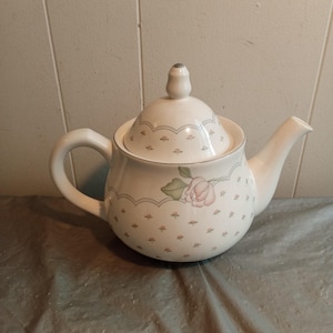 Vintage Sango Rose Chintz Teapot, Pink Roses