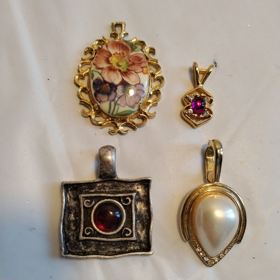 Vintage Necklace Pendant Lot, Lia Sophia Marvella… - image 3