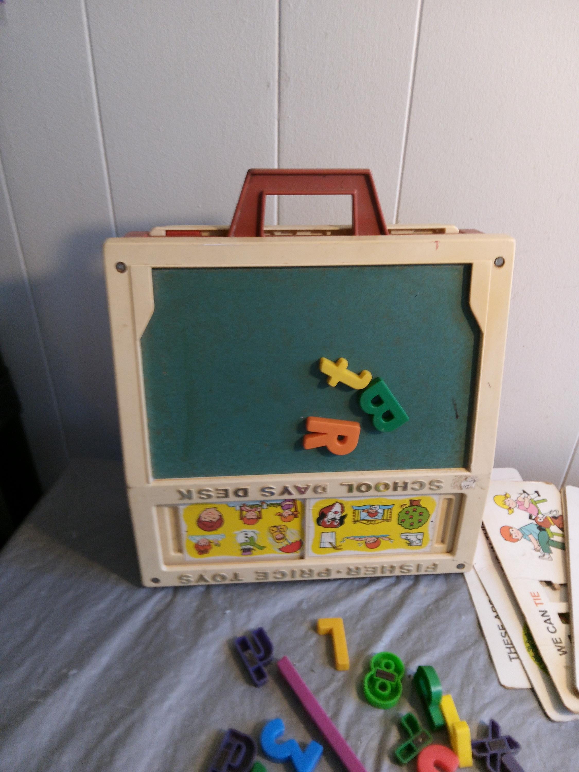 VINTAGE PUPITRE TABLEAU Fisher Price  School Days Desk  1972 Jouet . EUR 30,00 - FR