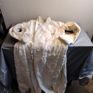 Vintage Langer Weißer Kunstpelz Samtiger Damen Wintermantel, Beschreibung lesen