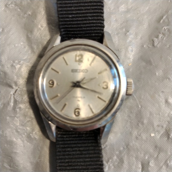 Vintage Seiko Ladies Watch 960444 - image 2