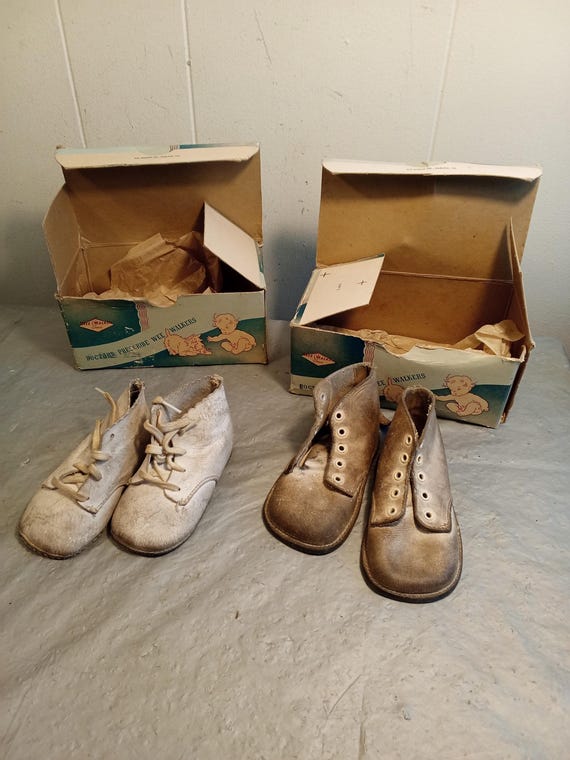 2pr Vintage Toddler Baby Shoes, Wee Walkers