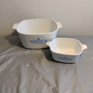 2 stuks vintage Corning Blue Korenbloem ovenschotels