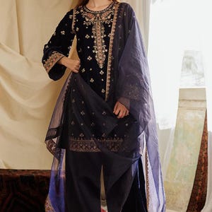 Salwar Kameez for Wedding Embroidered Organza Bridal Dress, Ready-to-Wear Eid Party Outfit, Luxury Shalwar Kameez Women