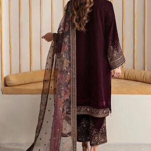 Purple embroidered velvet punjabi suit pakistani salwar kameez organza wedding dress