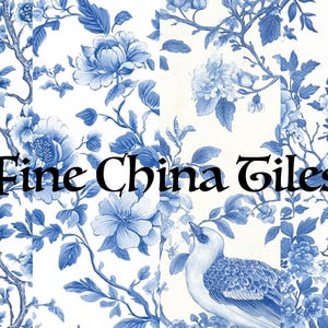 Puede incluir: Azulejos de cerámica con estampado floral azul y blanco con el texto "Fine China Tiles" en fuente negra.
