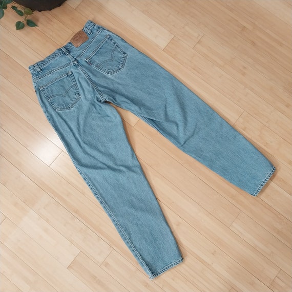 90s Levis 560 Red Tab Tapered Loose Fit 33 - image 2