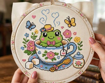 Patrón de punto de cruz para fiesta de té con ranas: Adorable rana dulce en taza de té con bordado floral en PDF