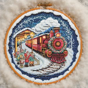 Weihnachtszug bei schneebedeckter Station Kreuzstich-Muster Weihnachtszug Stickmuster Festlicher Dampfzug Weihnachten Feiertage Kreuzstich