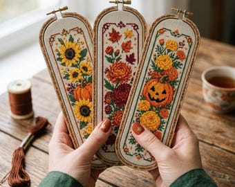 Patrón de punto de cruz de flor de calabaza: Bordado de marcapáginas de cosecha de girasoles de otoño en PDF