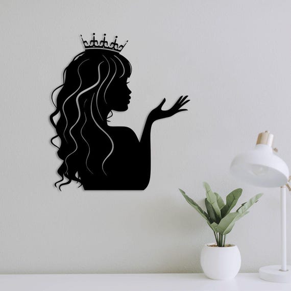 Romia Elegant Princess Silhouette – Decorative Round Metal Wall Art