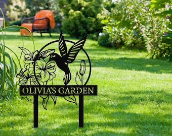 Custom Hummingbird Metal Garden Sign: Personalized Flower Design Decor