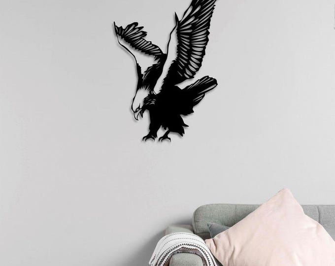 Metal Eagle Wall Art, Modern 3D Flying Bird Silhouette, Majestic Wildlife Metal Decor for Home or Office