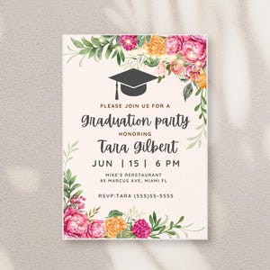 Invitación floral para fiesta de graduación, tarjeta floral para anunciar la graduación, invitación floral para graduados, invitación digital de Canva