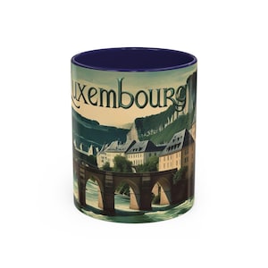 Vintage mok van Luxemburg, brug over rivier in retro-illustratie | romantisch souvenir, woonaccessoires, reiskunst