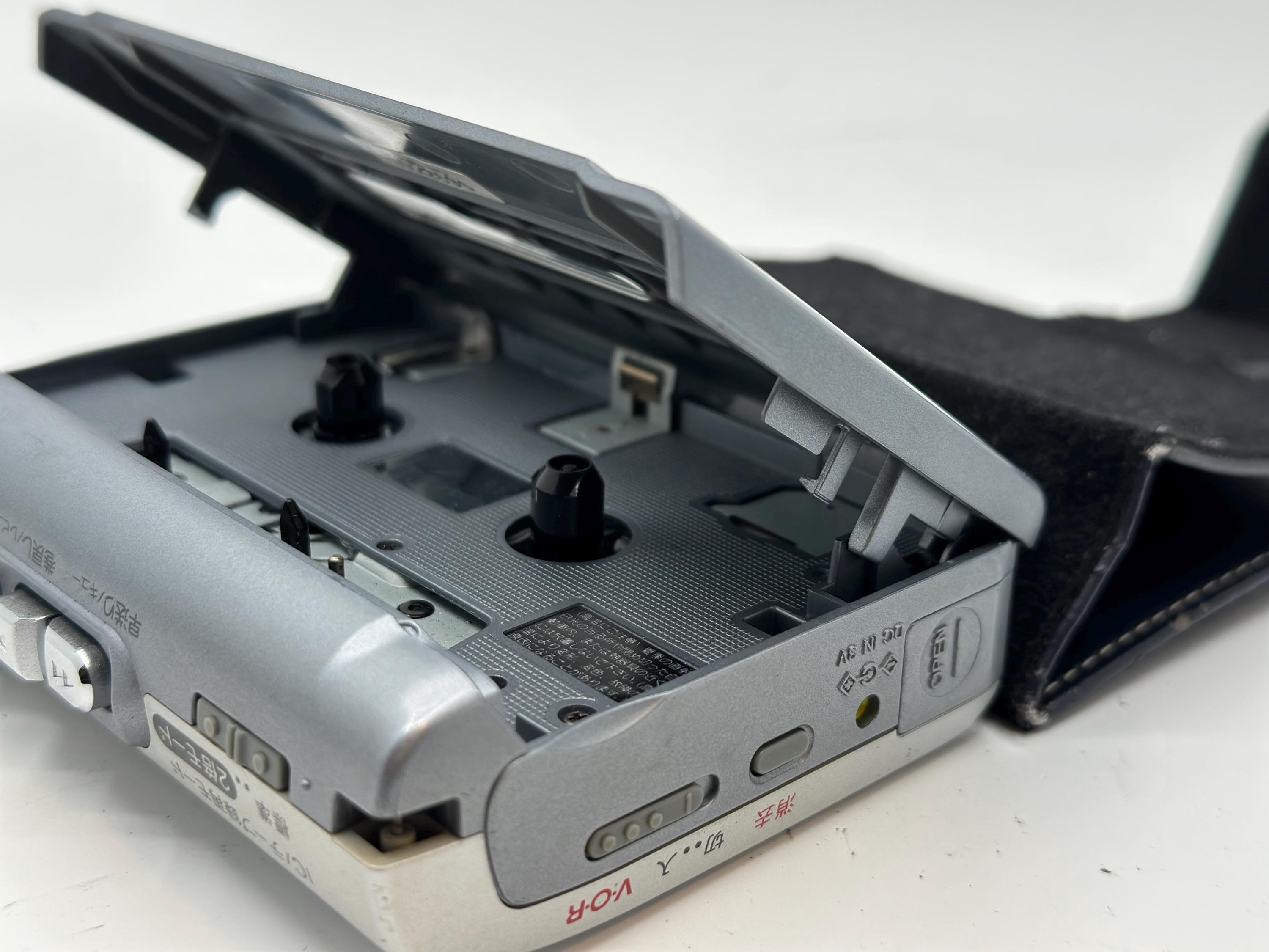 SONY TCMーIC100 Sony TCM-IC100 JAPAN Walkman Cassette Player - WORKING??? - Etsy