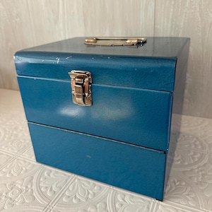 Vintage Blue Logan De Luxe Movie Reel Chest/Metal Storage Box